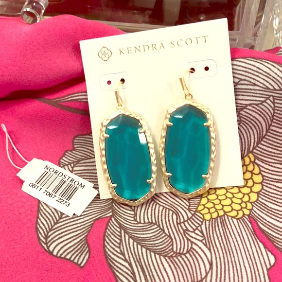 Kendra Scott Ella Earrings - Picture 2 of 6